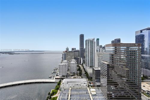 4003-495 Brickell Ave, Miami, FL, 33131 | Card Image