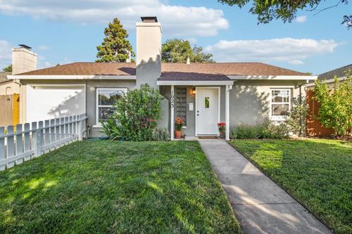1023 Springfield Dr, San Carlos, CA, 94070-2533 | Card Image