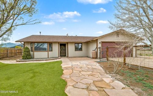10145 N Aurora Drive, Flagstaff, AZ, 86004 | Card Image