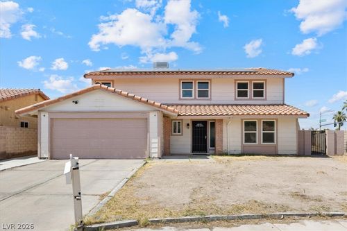 580 Chelsea Dr, Henderson, NV, 89014-3923 | Card Image