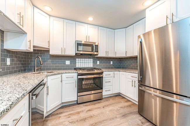 80 - 80 Club Pl, Condo with 2 bedrooms, 2 bathrooms and null parking in Galloway NJ | Image 9