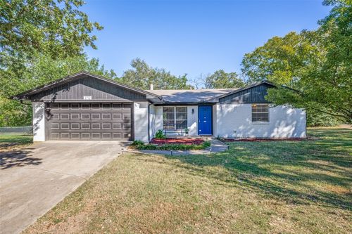 2712 Winchester Ct, Denton, TX, 76209-1011 | Card Image