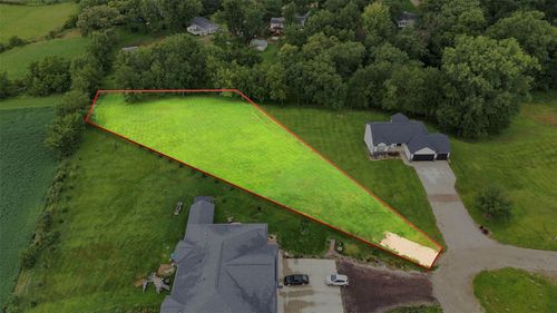 374 Arrowhead Ln, Lisbon, IA, 52253-2100 | Card Image
