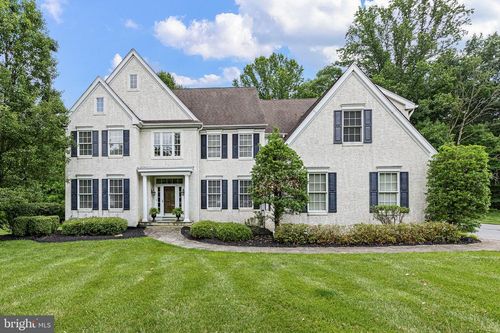 118 Woodridge Dr, KENNETT SQUARE, PA, 19348-2676 | Card Image