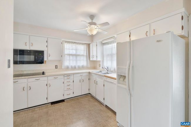1304 Lester Dr, House other with 3 bedrooms, 3 bathrooms and null parking in CHARLOTTESVILLE VA | Image 12