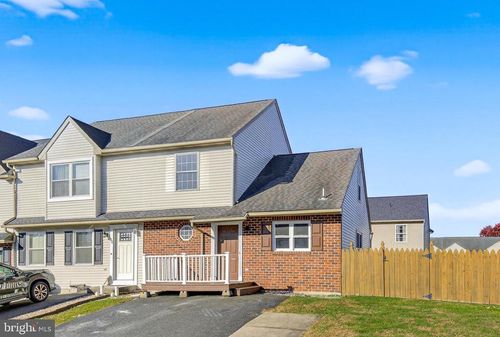 87 Wild Cherry Ln, MARIETTA, PA, 17547-9710 | Card Image