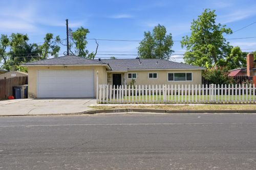 2250 Emerson Ave, Merced, CA, 95341-5426 | Card Image