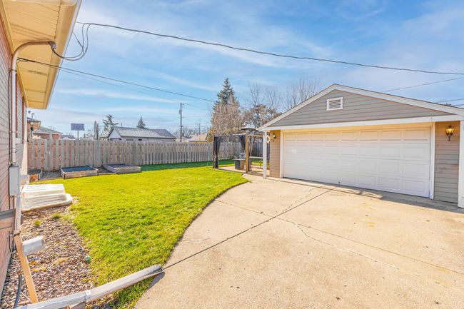 1926 Belleview Ave, House other with 3 bedrooms, 2 bathrooms and 2 parking in Westchester IL | Image 24