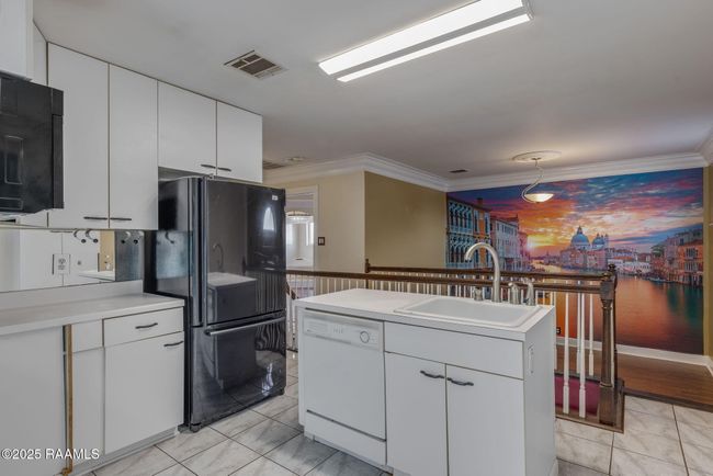 19-web-or-mls-111 Georgetown Loop-19 | Image 19