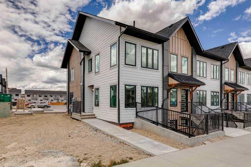 14667 1 St Ne, Calgary, AB, T3P2K4 | Card Image
