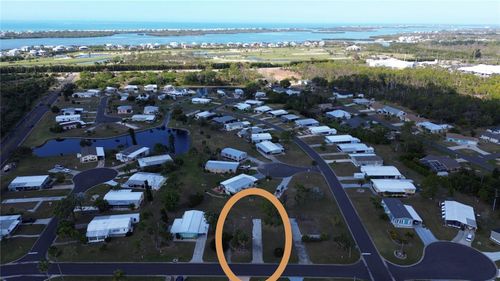 3346 Goldfinch Ln, ENGLEWOOD, FL, 34224-8782 | Card Image