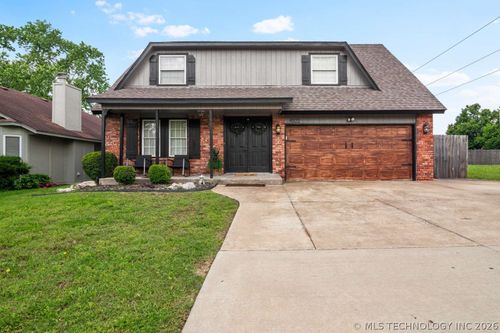 9322 S 66th Eastavenue, Tulsa, OK, 74133 | Card Image