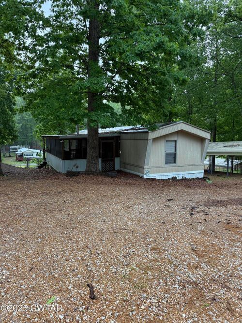 149 Gracy Dr, Springville, TN, 38256-6324 | Card Image