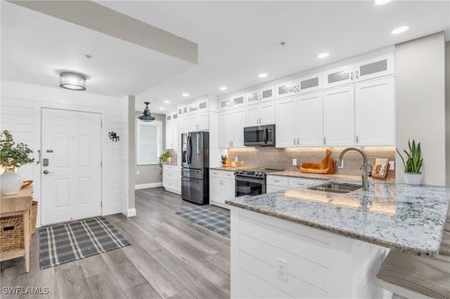 apt-203-11041 Gulf Reflections Dr, FORT MYERS, FL, 33908-8521 | Card Image