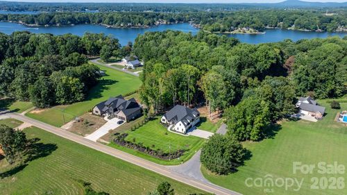 8527 Fieldstone Dr, Terrell, NC, 28682-9725 | Card Image