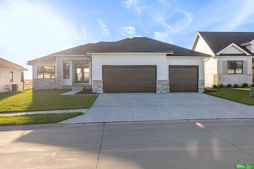 5414 N 212th St, Elkhorn, NE, 68022-5353 | Card Image