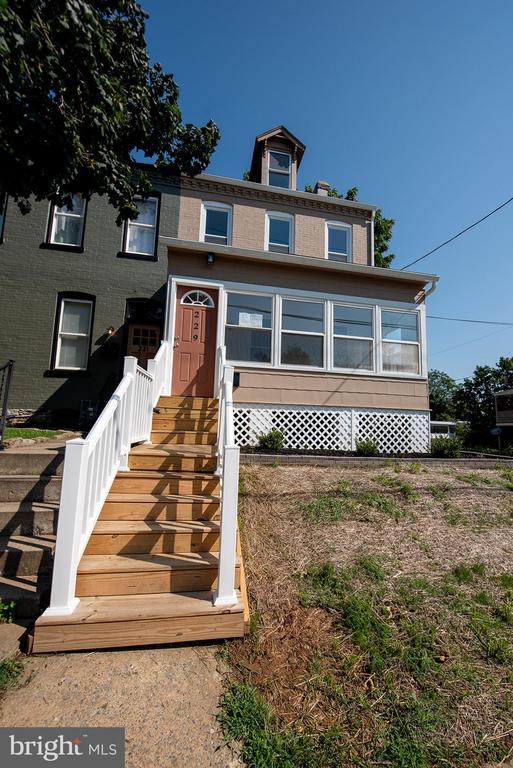 Hazel St, Lancaster, PA 17603
