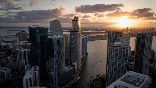apt-2909-300 Biscayne Boulevard Way, Miami, FL, 33131-2296 | Card Image