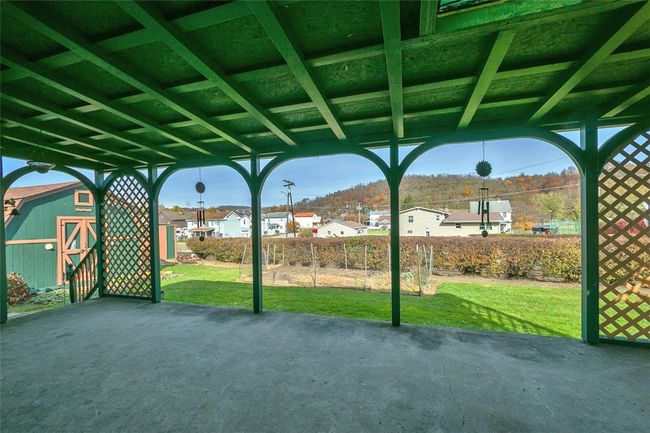 Big Rear Covered Patio | Image 21