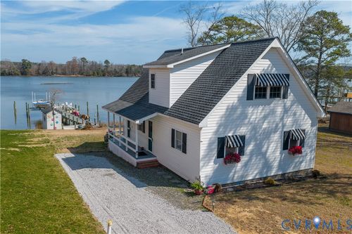 6411 Holly Trl, Gloucester, VA, 23061-2667 | Card Image