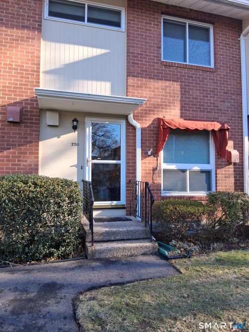 250 Centerbrook Rd, Hamden, CT, 06518-3403 | Card Image