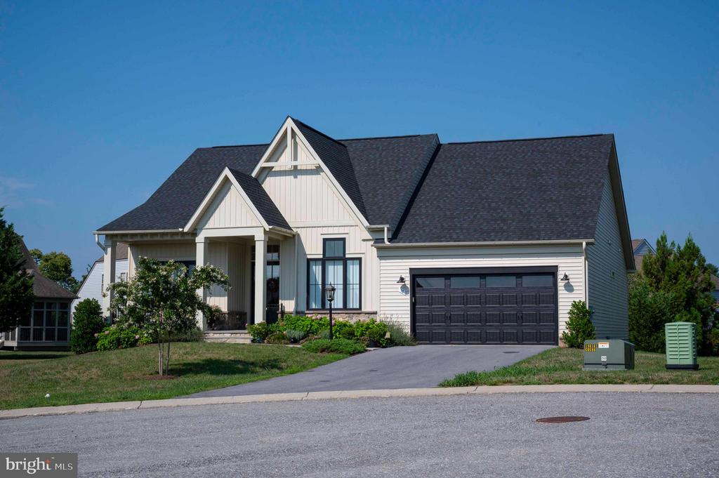 Blackburn Ct, Charles Town, WV 25414