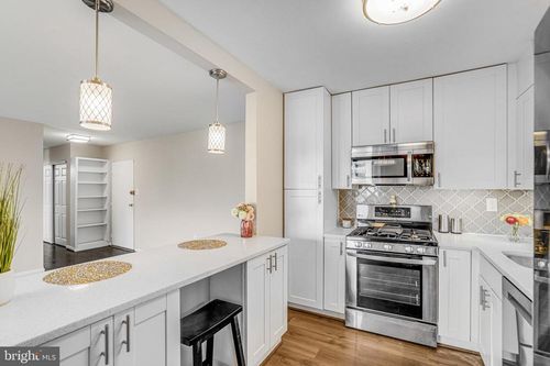 apt-604-6139 Leesburg Pike, FALLS CHURCH, VA, 22041-2134 | Card Image