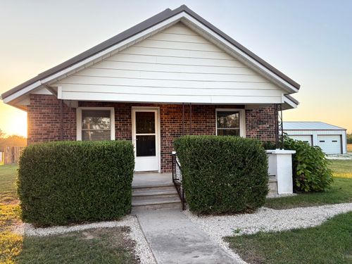 996 S Diggins Main St, Seymour, MO, 65746-6208 | Card Image