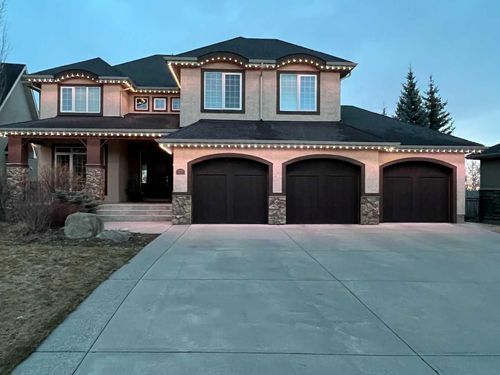 97 Heritage Lake Terrace, Home with 5 bedrooms, 4 bathrooms and 6 parking in Heritage Pointe AB | Card Image