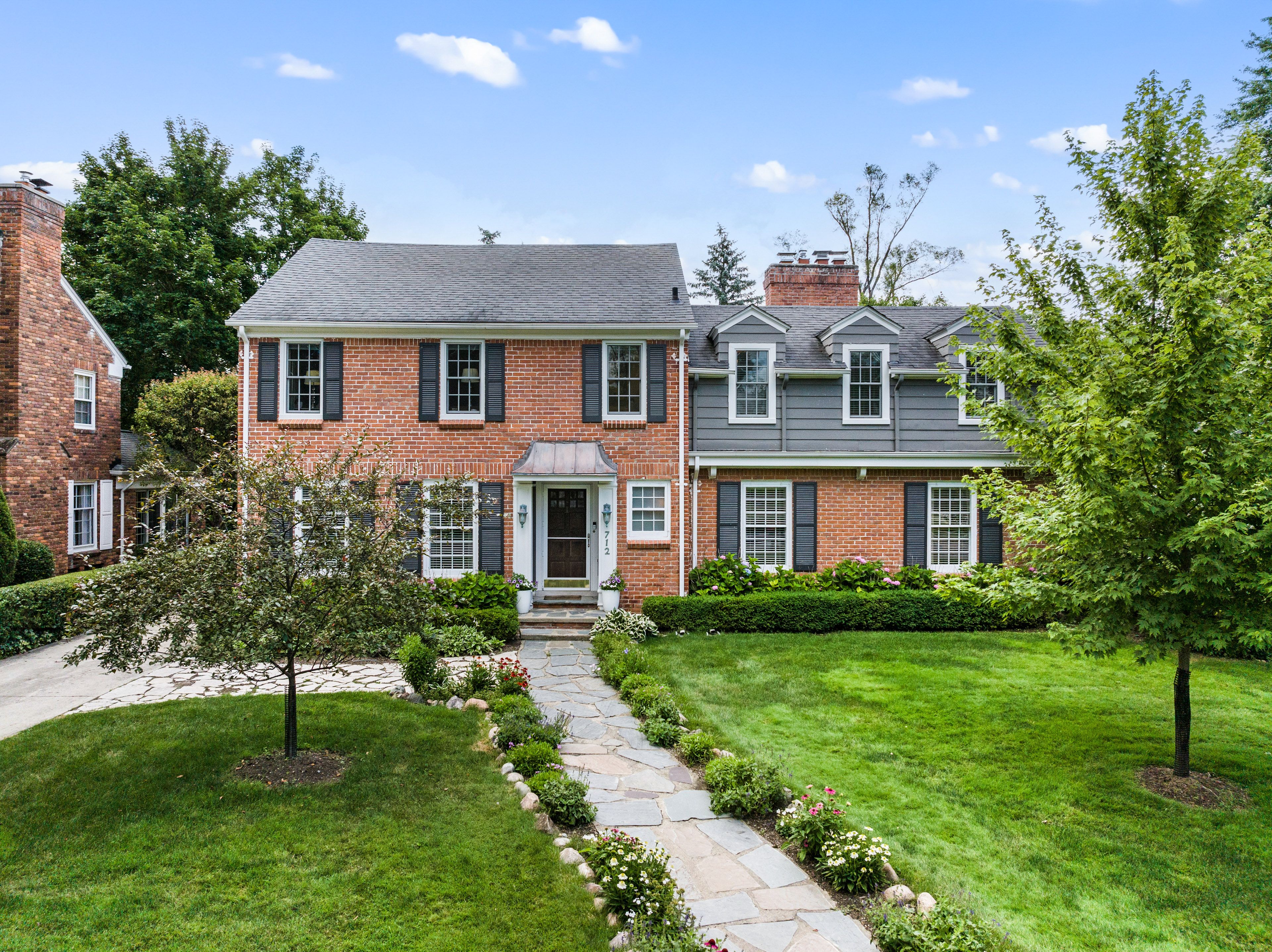 Fairfax St, Birmingham, MI 48009