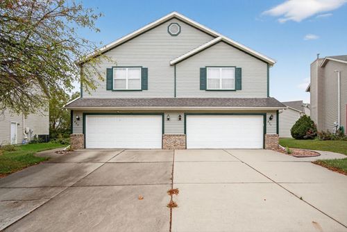 421 Robert Dr, Normal, IL, 61761-4352 | Card Image