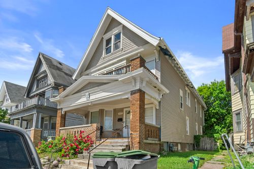 2231-22292231 N 17th St, Milwaukee, WI, 53205-1221 | Card Image