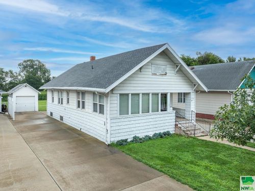 210 N 8th St, Mapleton, IA, 51034-1324 | Card Image