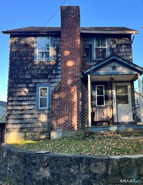 218 Oak St, Winsted, CT, 06098-1232 | Card Image