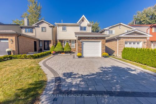 36 Lilac Ave, Thornhill, ON, L3T5K2 | Card Image