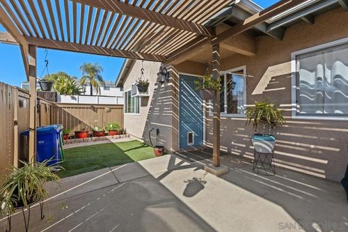 10209 Princess Sarit Way, Santee, CA, 92071-1276 | Card Image