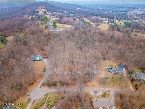 3641 Meadowland Dr, Morristown, TN, 37814-1692 | Card Image