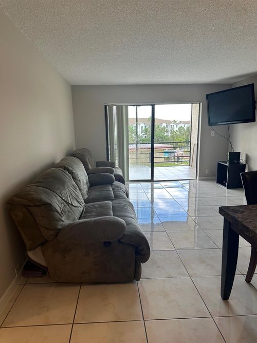 apt-311-9355 Sw 8th St, Boca Raton, FL, 33428-6817 | Card Image