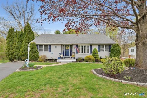197 Dana Ln, Meriden, CT, 06451-5092 | Card Image
