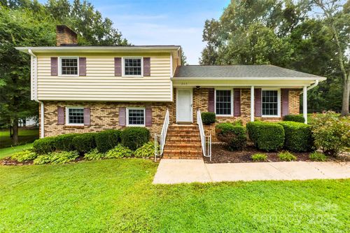 203 Fallingtree Ln, Monroe, NC, 28112-6350 | Card Image