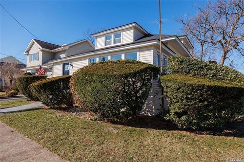 33 Marshall Ave, Lynbrook, NY, 11563-1310 | Card Image