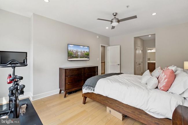 B117 - 1418 N Rhodes St, Townhouse with 2 bedrooms, 3 bathrooms and null parking in ARLINGTON VA | Image 14