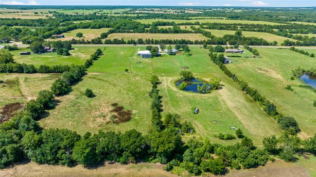 4395 Farm Road 2820, House other with 3 bedrooms, 2 bathrooms and null parking in Sumner TX | Image 5