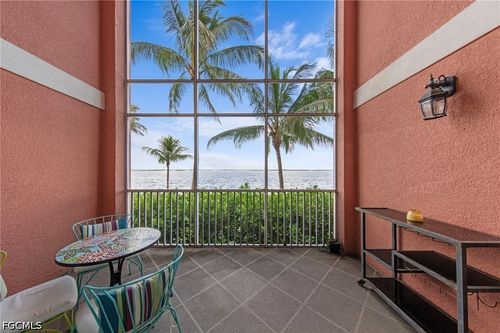 106-2745 1st St, Fort Myers, FL, 33916-1828 | Card Image