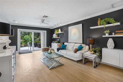 na-8900 Warwick Dr, Boca Raton, FL, 33433-1881 | Card Image