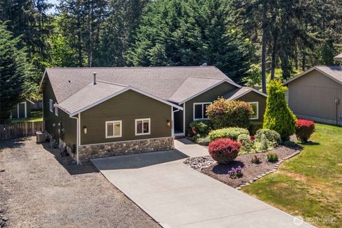 100 E Cardinal Ct, Allyn, WA, 98524-9500 | Card Image