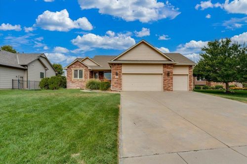9930 W Westlakes Ct, Wichita, KS, 67205-5232 | Card Image