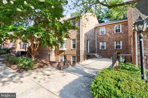 3934-3934 Chesterwood Dr, SILVER SPRING, MD, 20906-2865 | Card Image