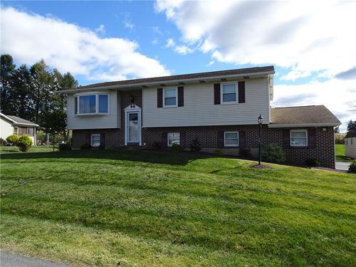 404 Heritage Lane, Lower Nazareth Twp, PA, 18064 | Card Image