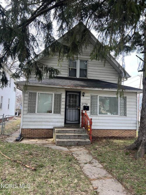 3729 Hazelhurst Ave, Toledo, OH, 43612-1022 | Card Image